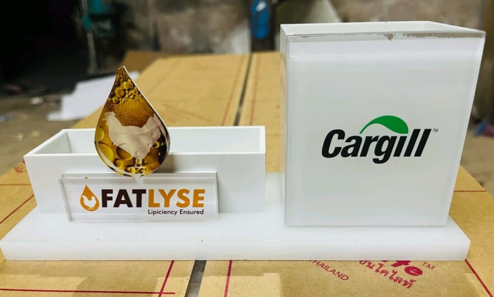 Acryloic table top fatlyse